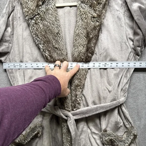 Pottery Barn Women's Hooded Plush Robe Large‎ Gray Faux Fur Trim Belted Cozy